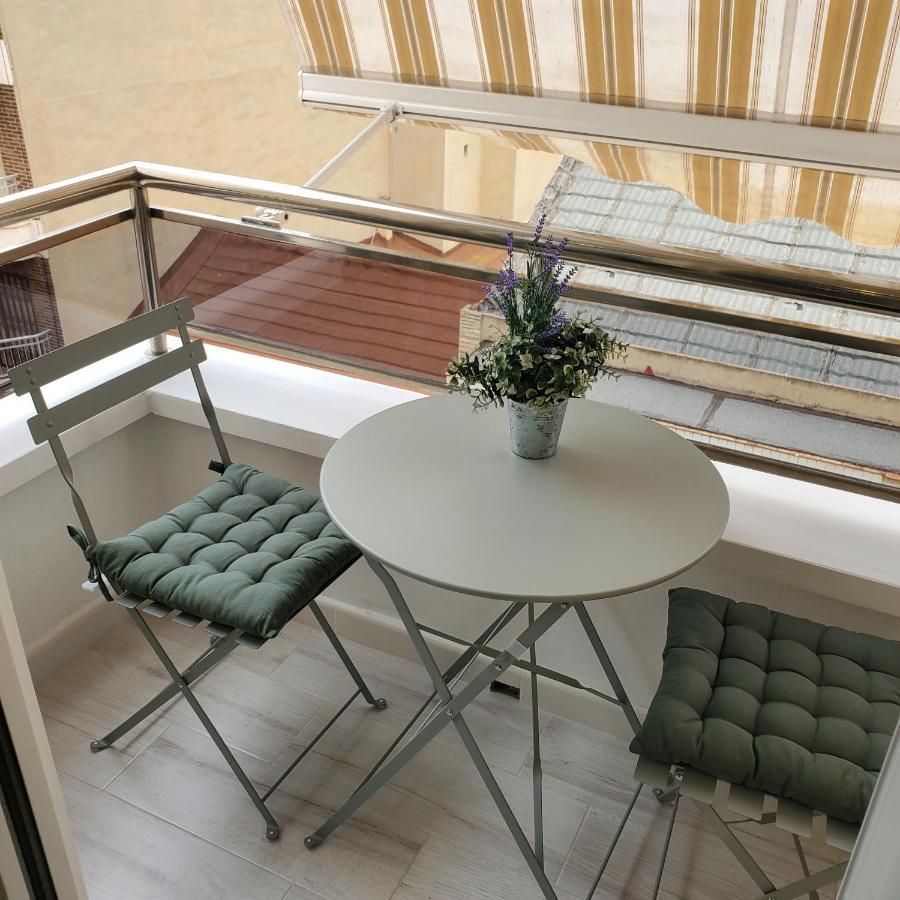 Stay In Torrevieja Cozy City & Sea Exterior photo